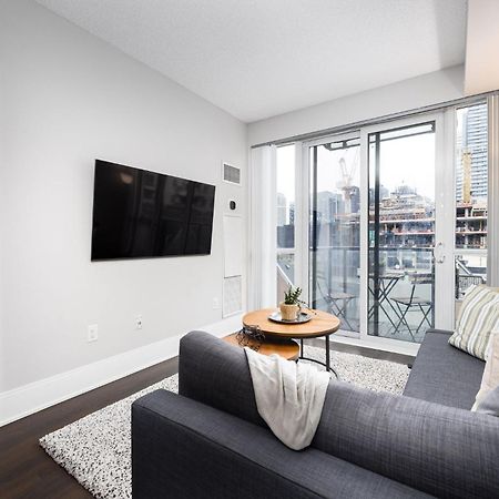 Dwtn Condo Near Cn Tower! W/ Free Parking Toronto Exterior foto