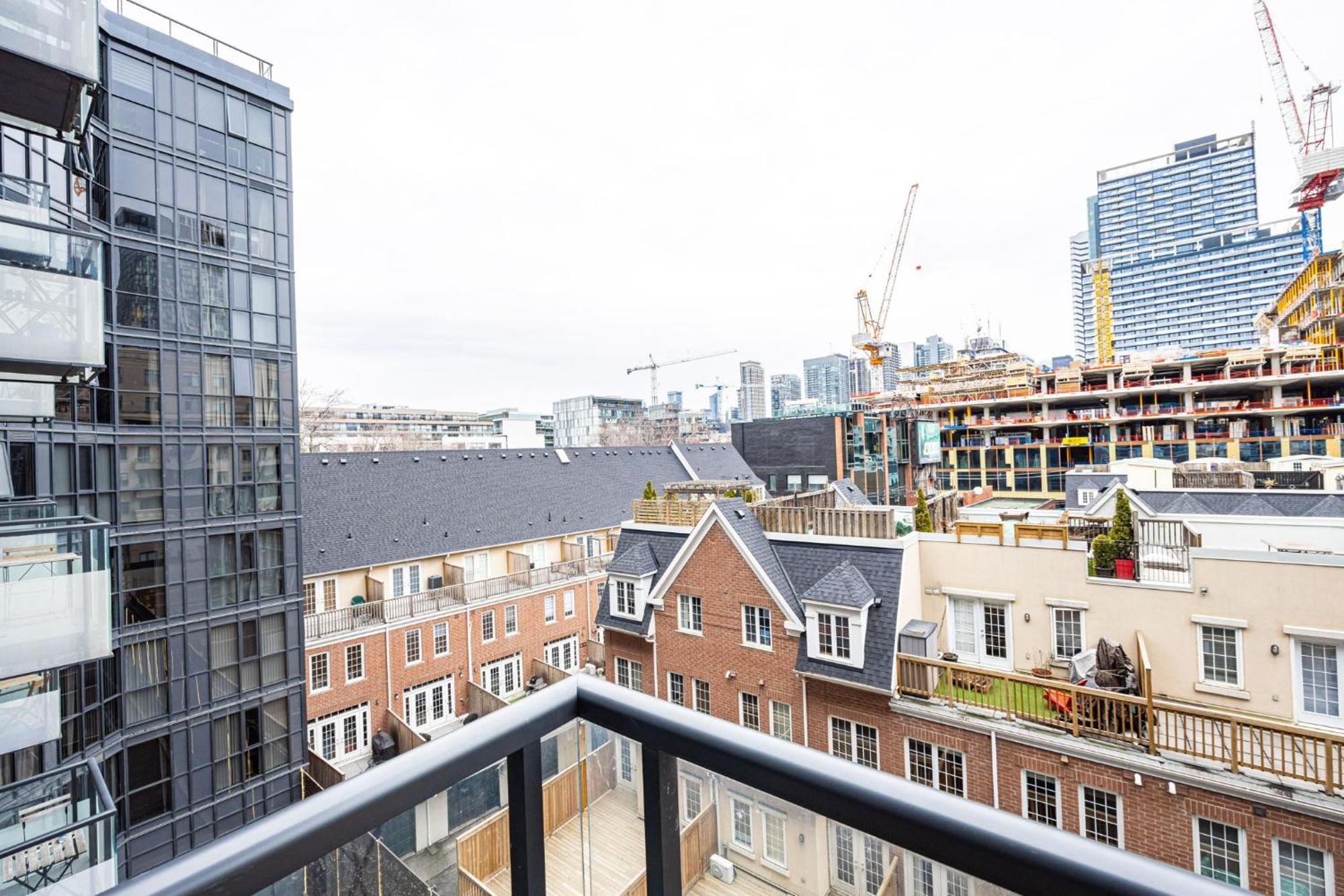Dwtn Condo Near Cn Tower! W/ Free Parking Toronto Exterior foto